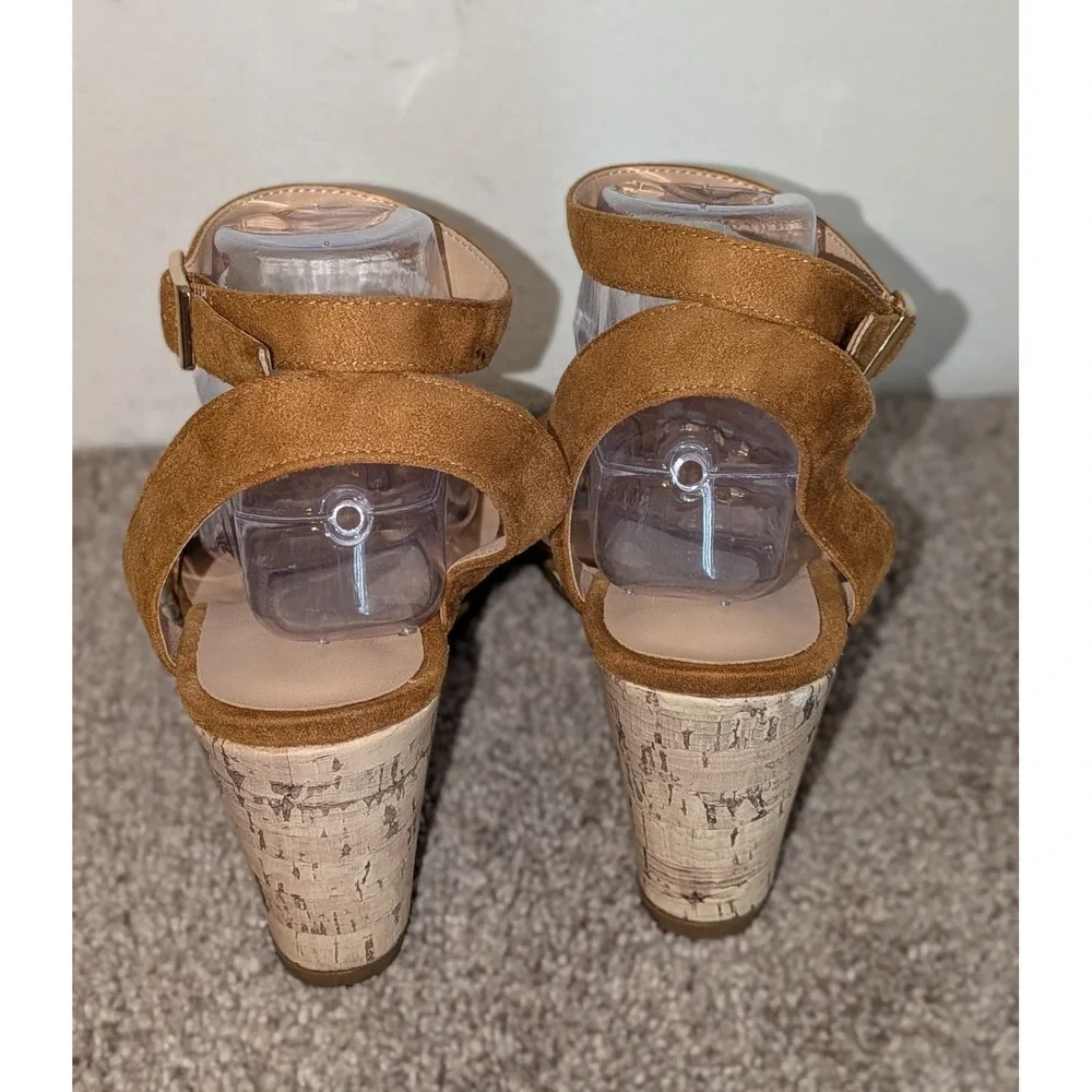 Monrovia Womens Tan Faux Suede Cork Wedge Ankle Strap Sandals Size 10‎ NEW